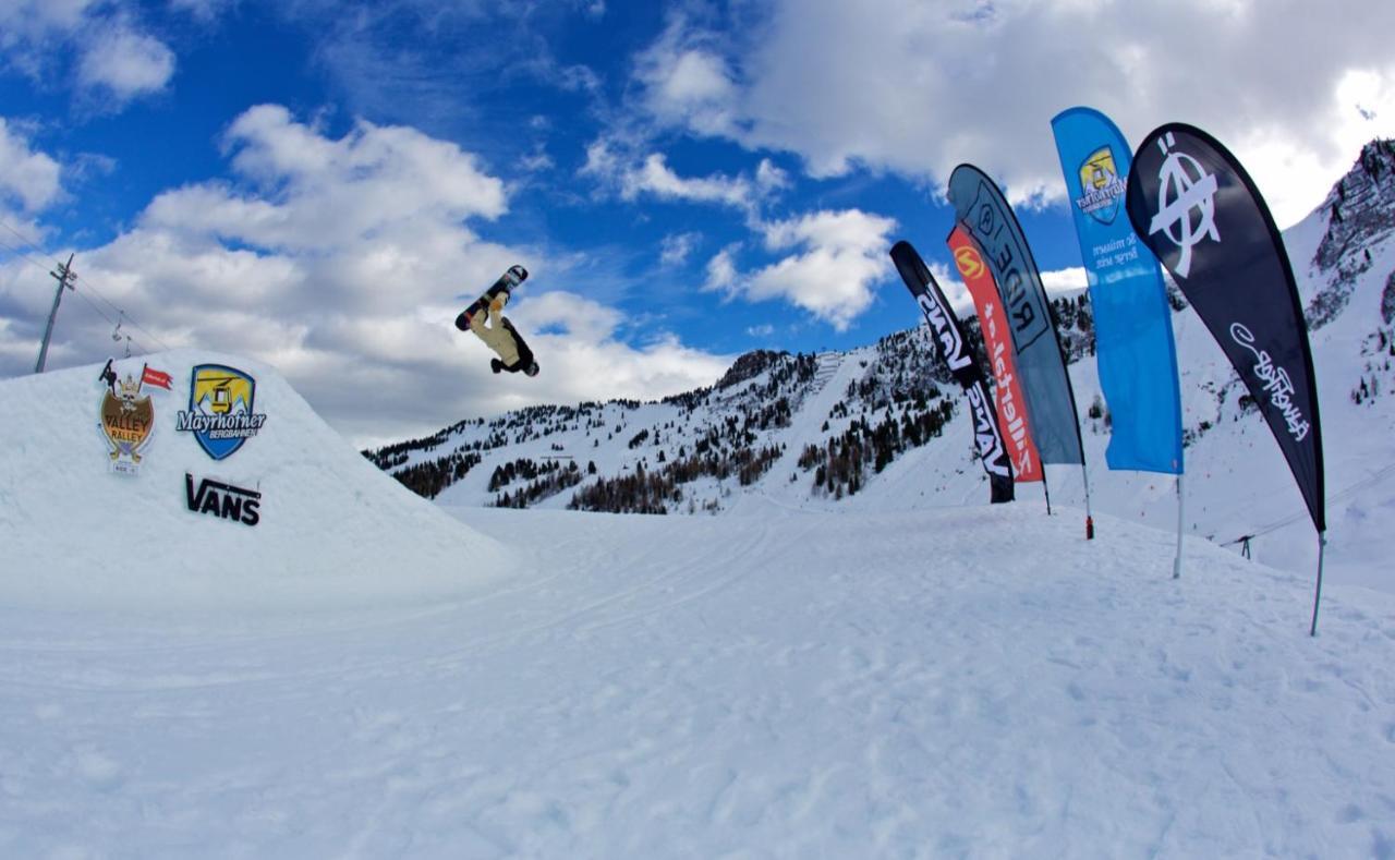 Manni Village - Lifestyle Apartments Mayrhofen Bagian luar foto